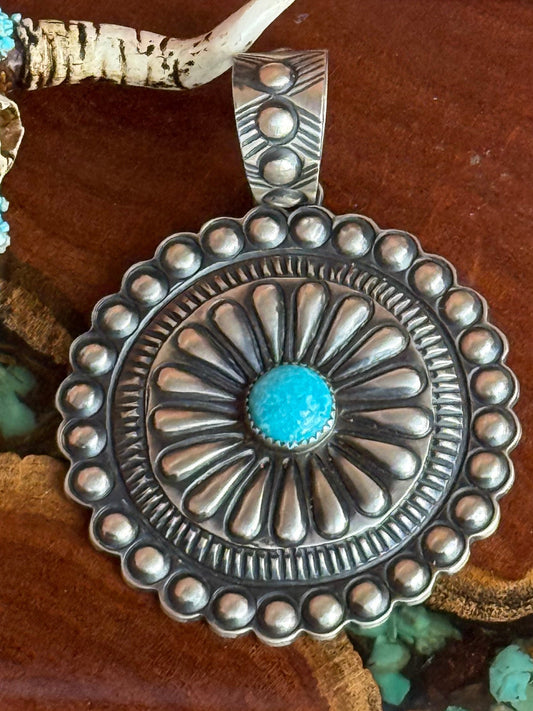 Navajo Handmade Kingman Turquoise Pendant