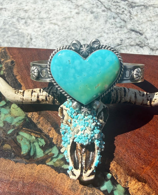 Navajo Handmade Kingman Turquoise Heart Cuff Bracelet