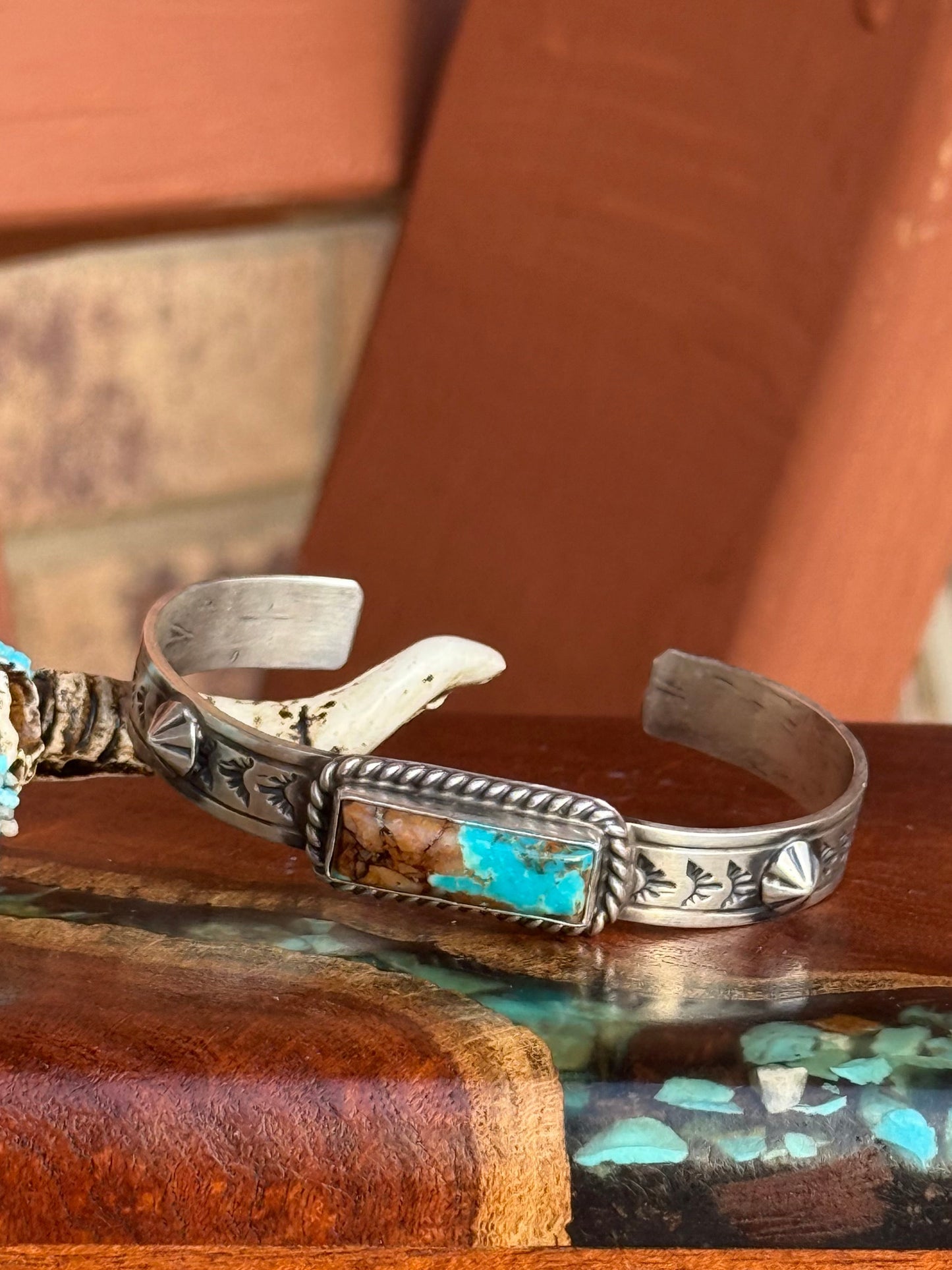 Navajo Handmade Mine 8 Turquoise Bar Bracelet