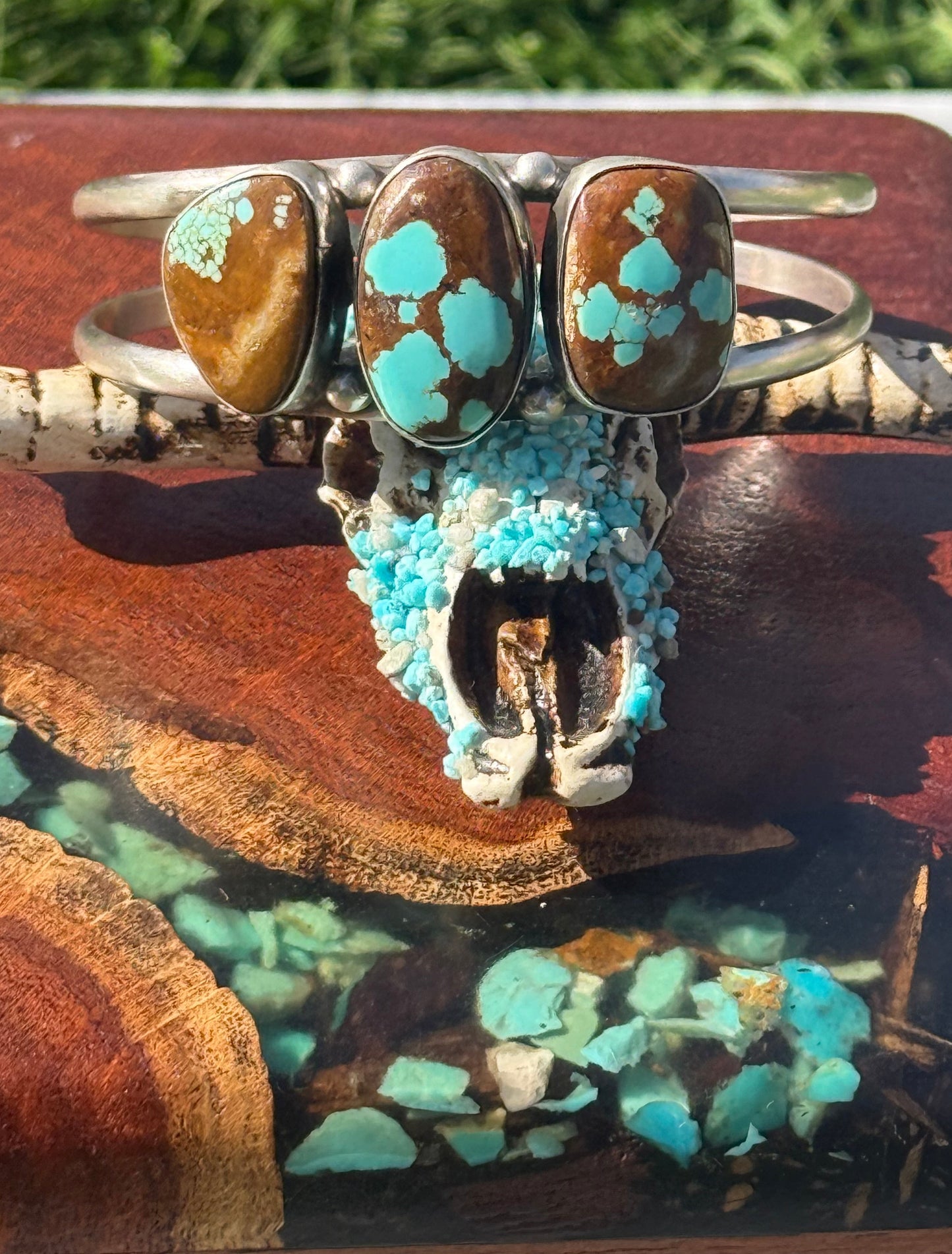 Navajo Handmade Mine 8 Turquoise Three Stone Bracelet ￼