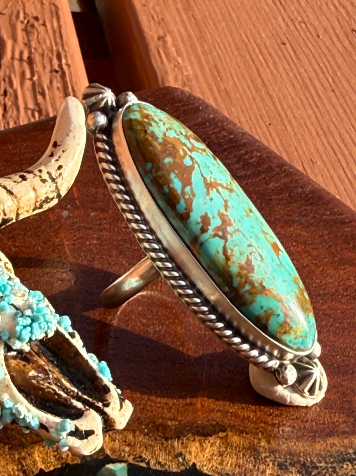 Navajo Hamdmade Kingman Turquoise Adjustable Ring