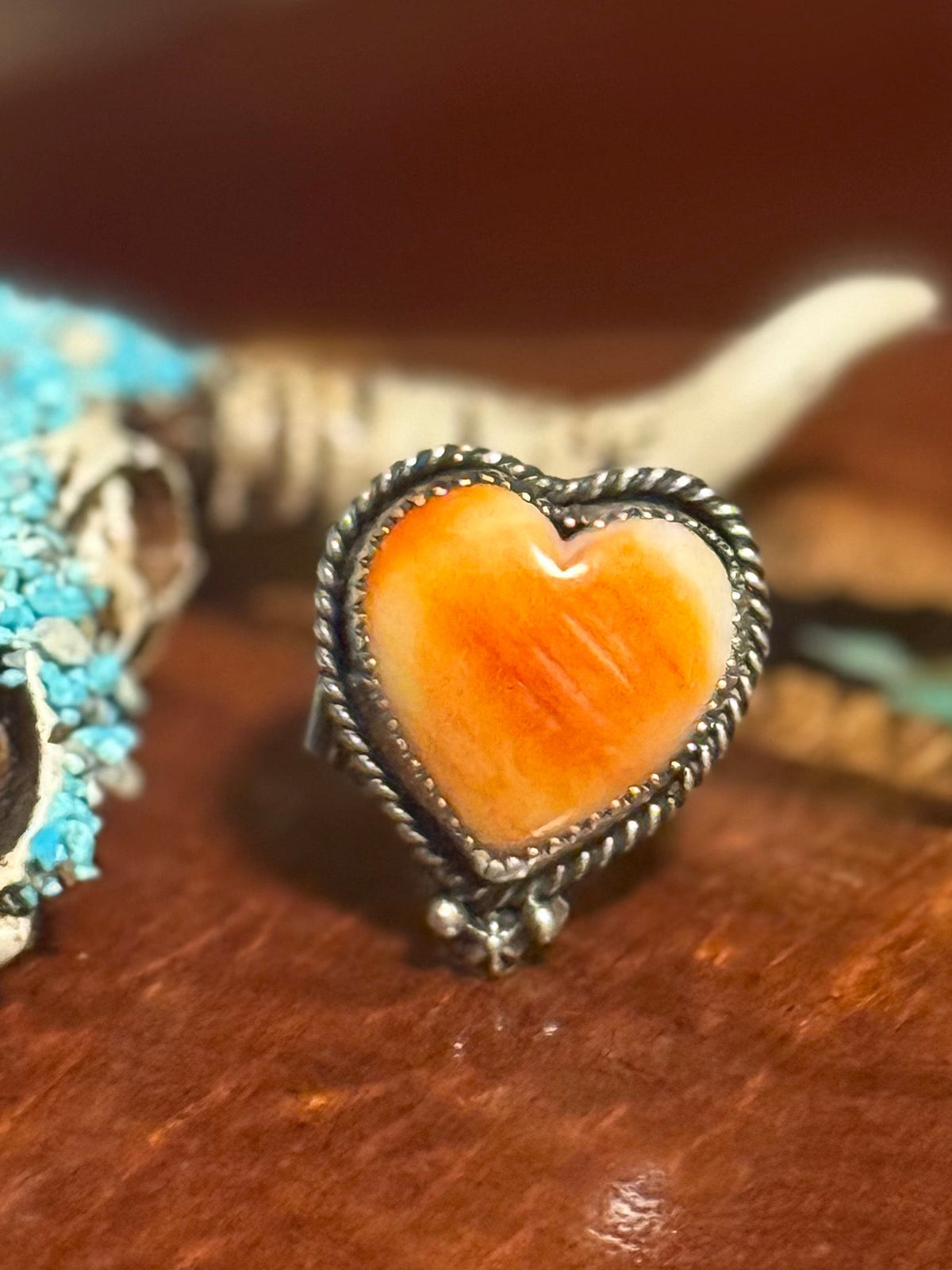 Navajo Handmade Heart Spiny Oyster Ring