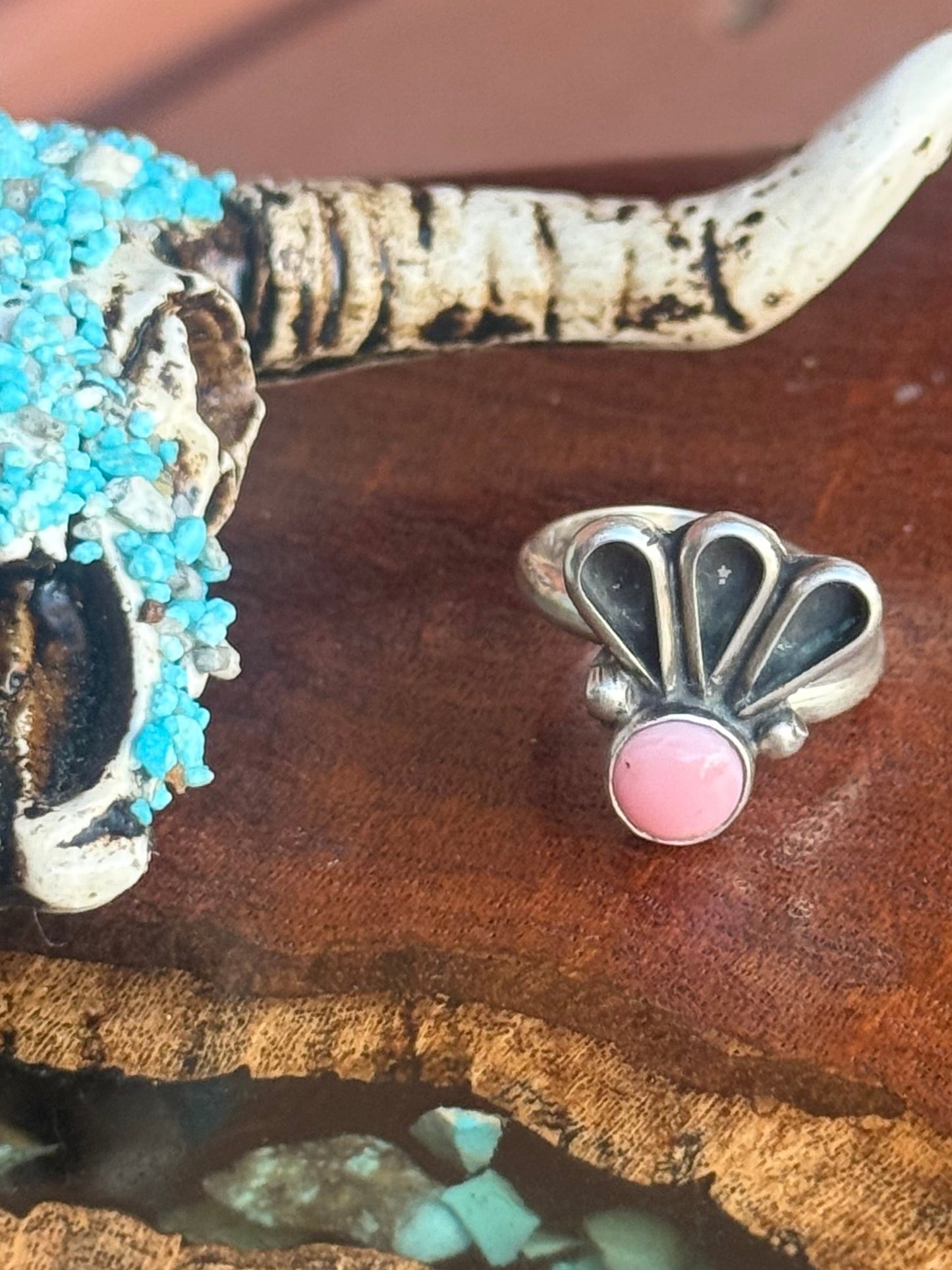 Navajo Handmade Pink Conch Ring