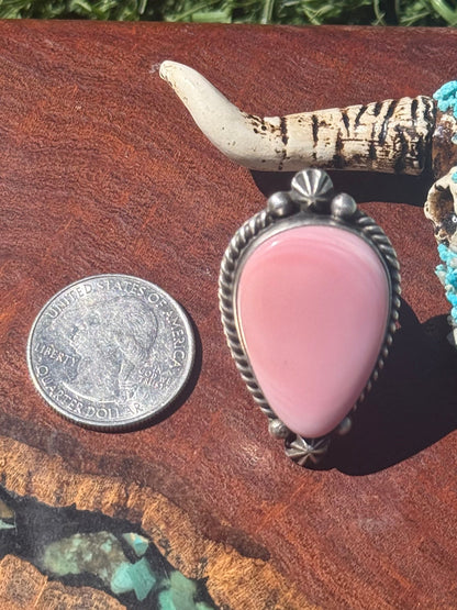 Navajo Handmade Pink Conch Adjustable Ring
