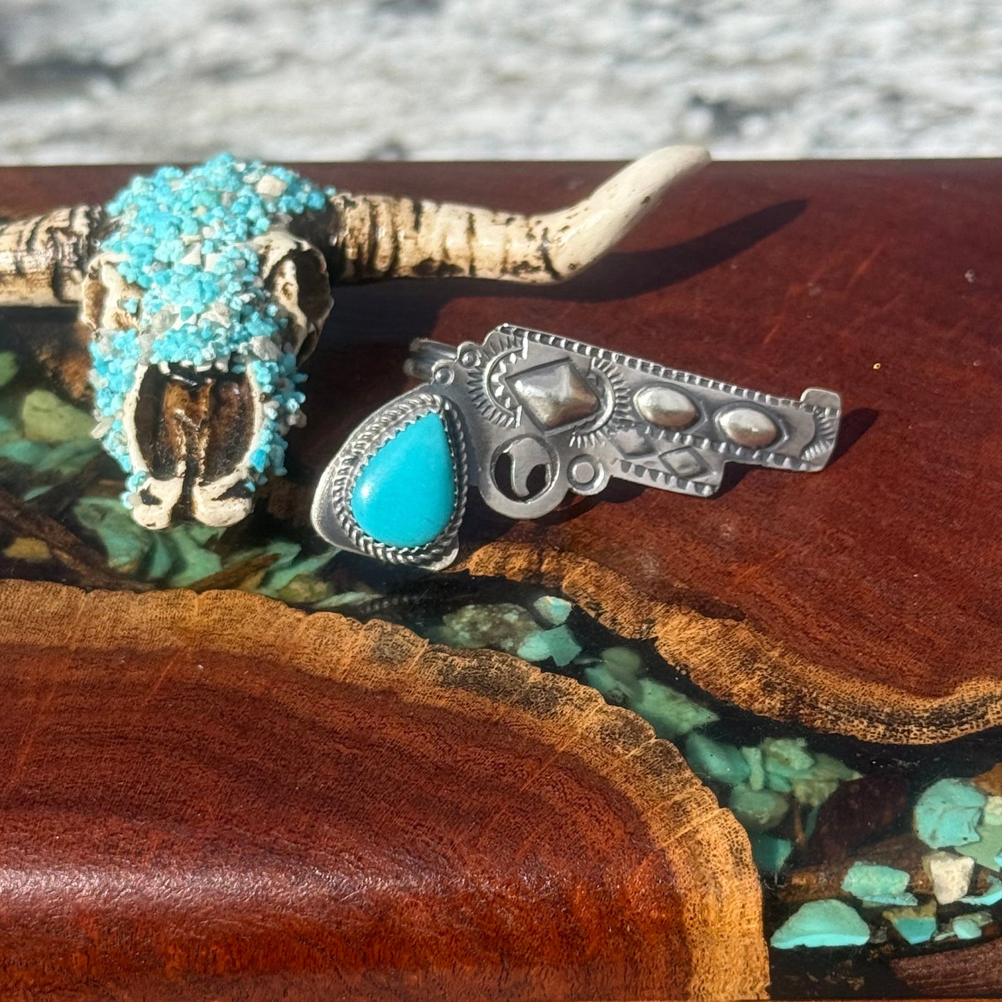 Navajo Handmade Kingman Turquoise Adjustable Pistol Ring