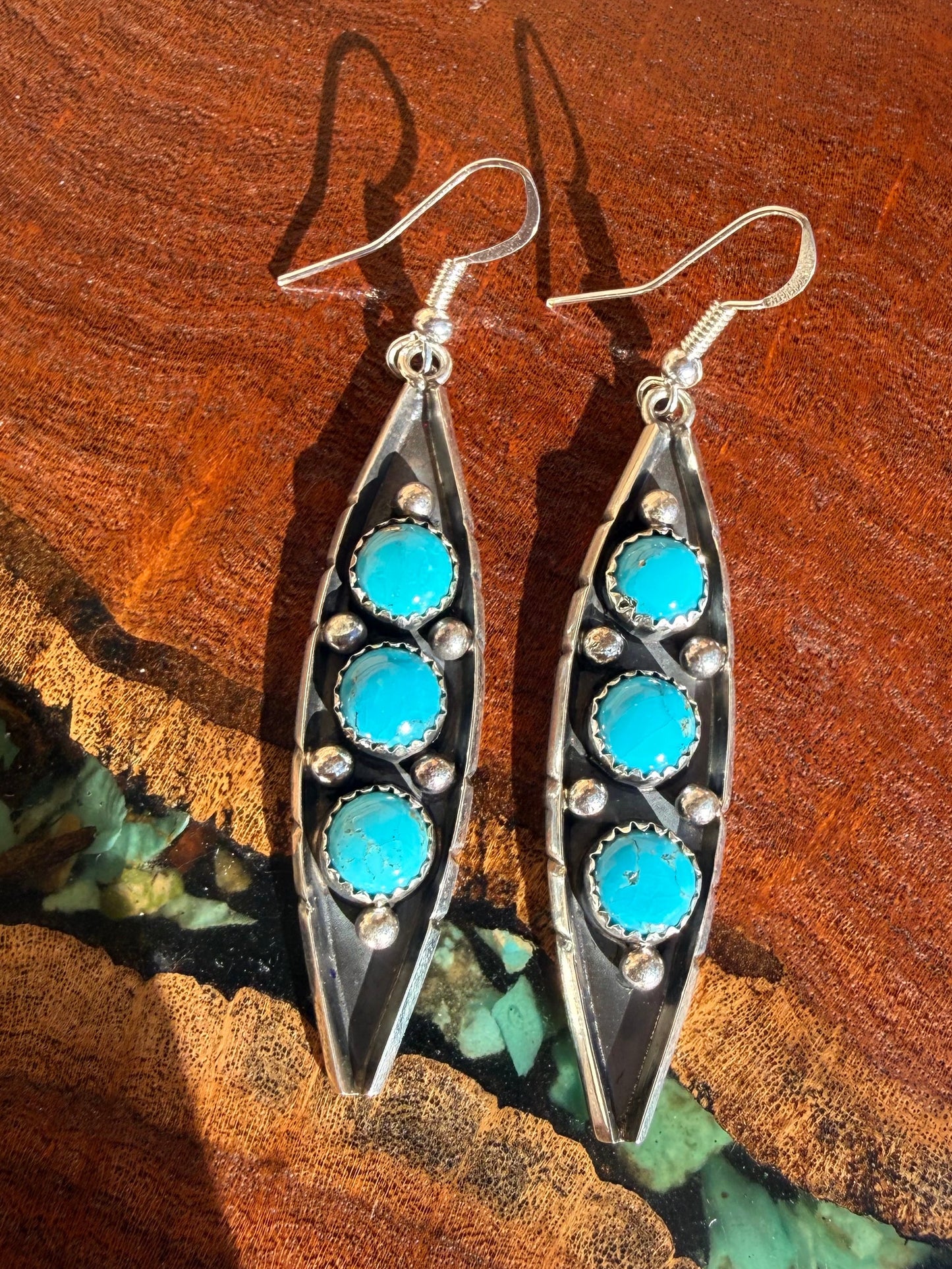 Navajo Handmade Kingman Turquoise Earrings Set In Sterling Silver