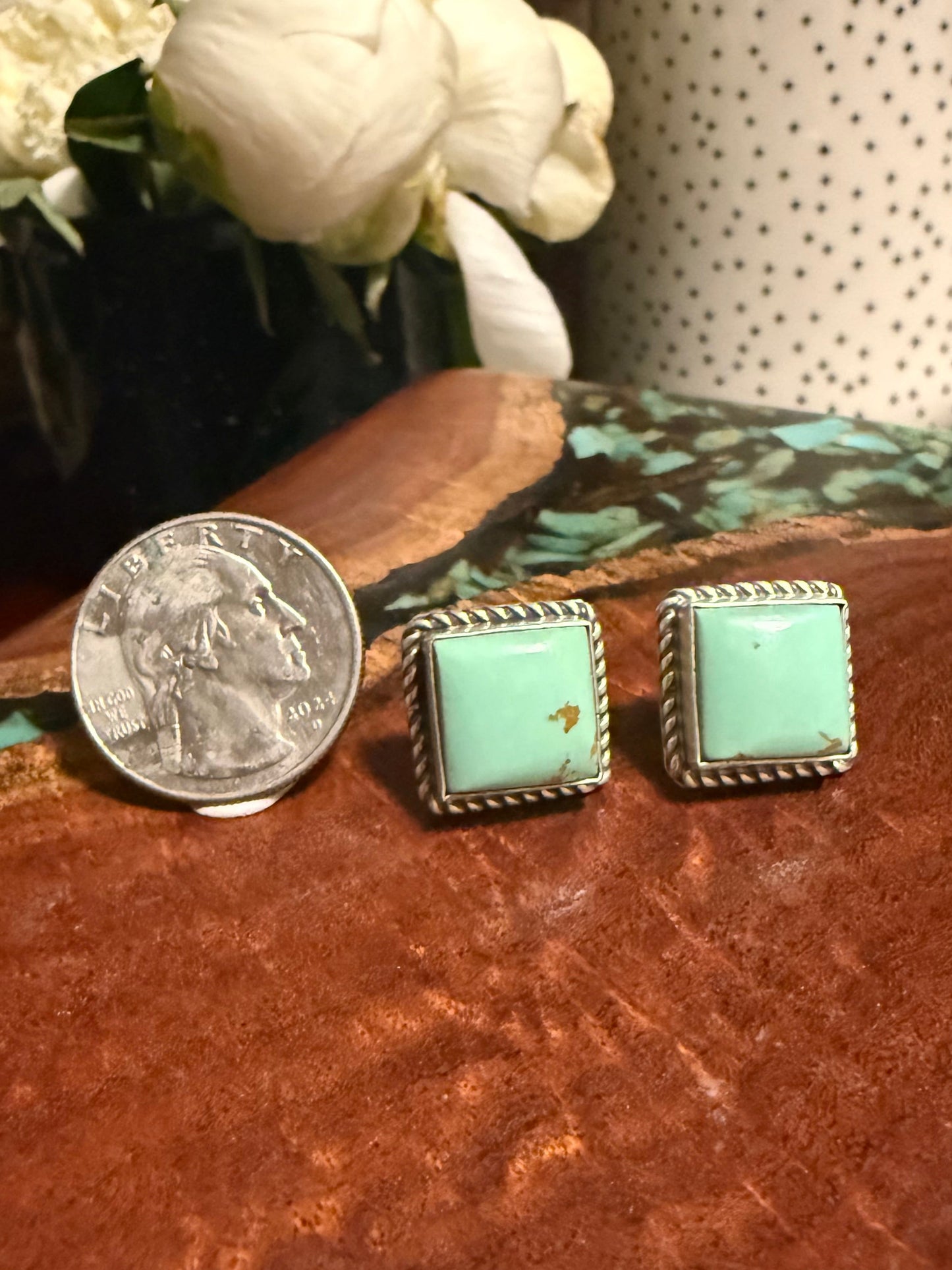 Navajo Handmade Kingman Turquoise Stud Earrings