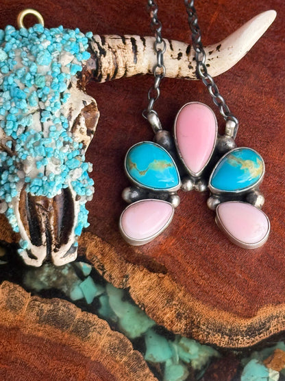 Navajo Handmade Kingman Turquoise and Conch Mix Naja