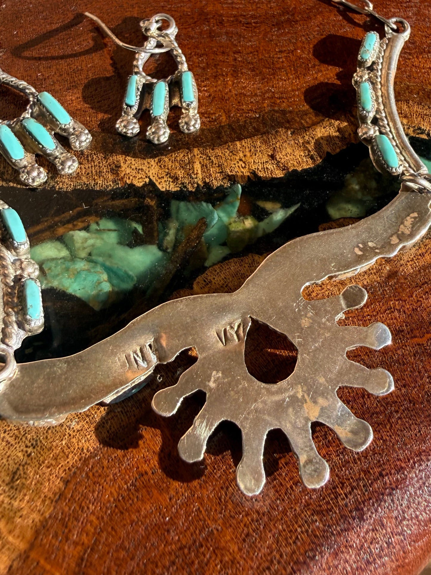 Handmade Zuni Kingman Needle Point Necklace with Earrings
