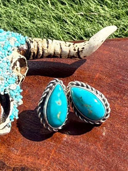 Navajo Handmade Kingman Turquoise Teardrop Studs