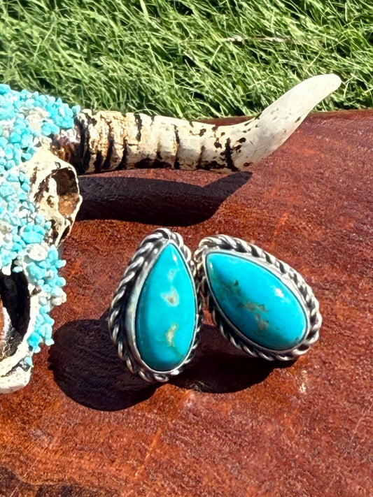 Navajo Handmade Kingman Turquoise Teardrop Studs