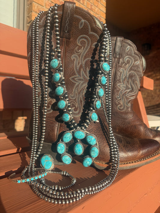 Navajo Handmade Kingman Squash Blossom