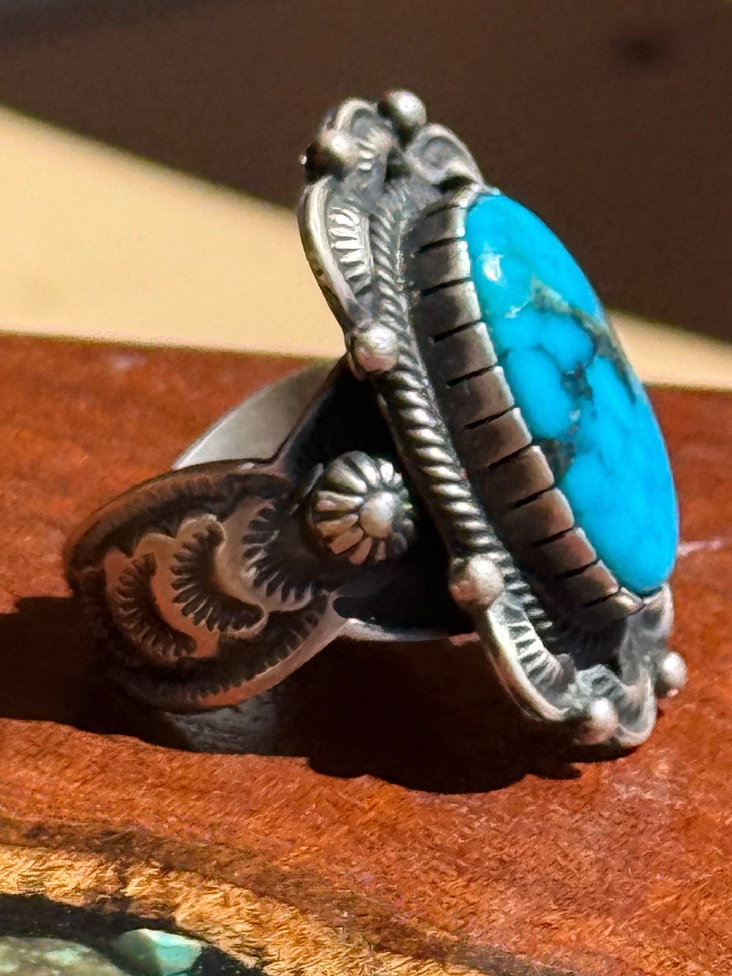 Navajo Handmade Kingman Turquoise Ring