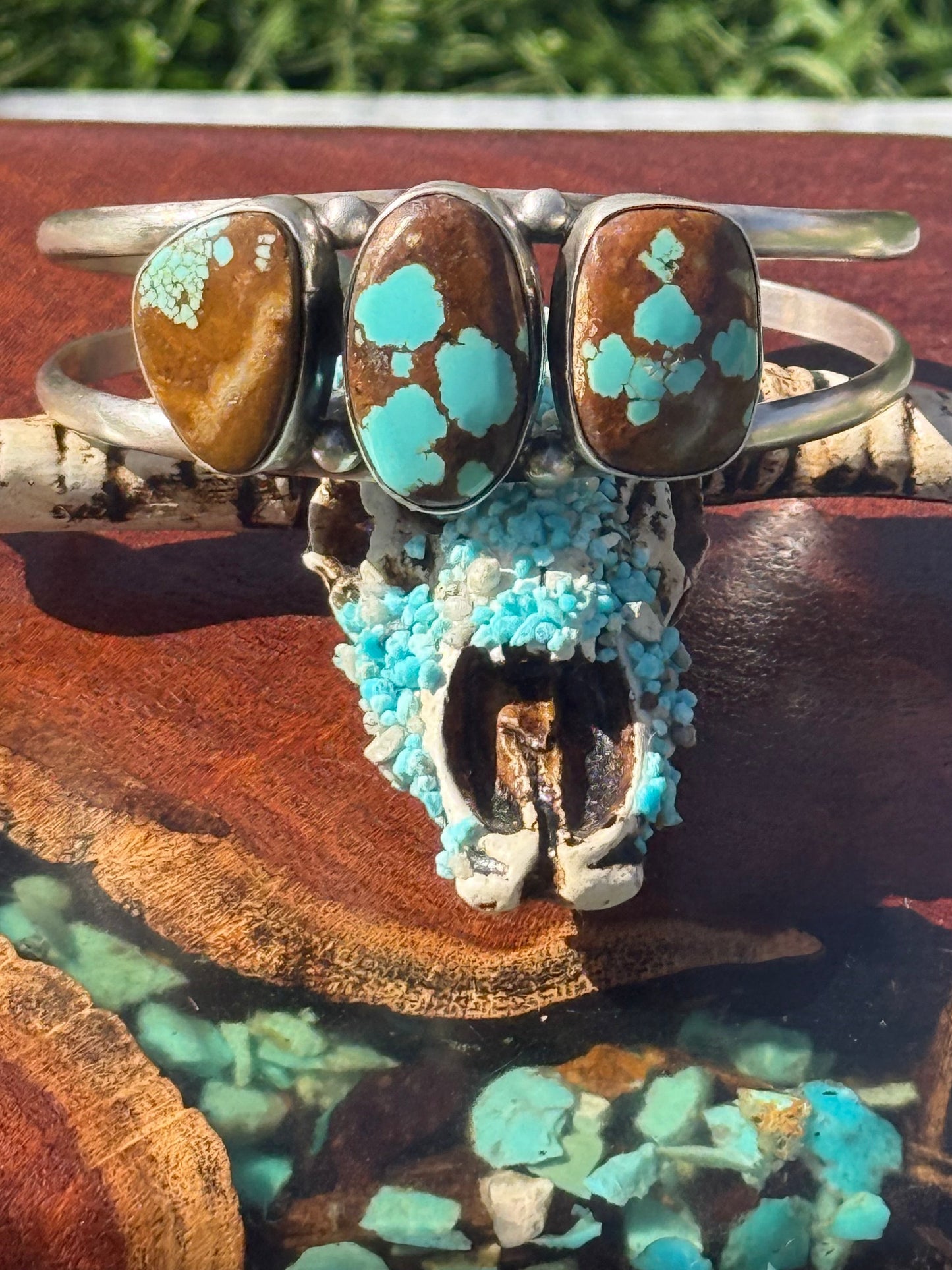 Navajo Handmade Mine 8 Turquoise Three Stone Bracelet ￼
