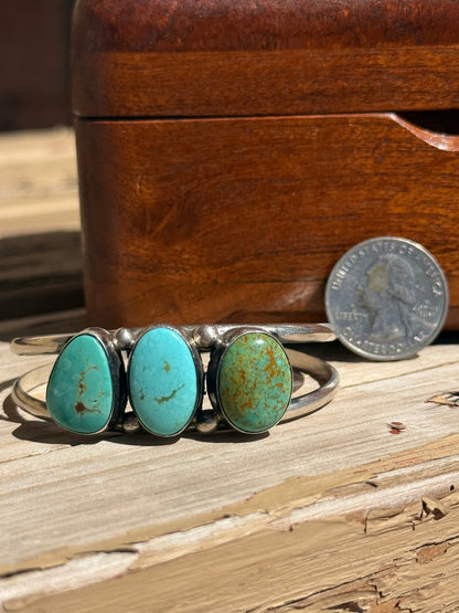 Navajo Handmade Kingman Turquoise Bracelet Set in Sterling Silver